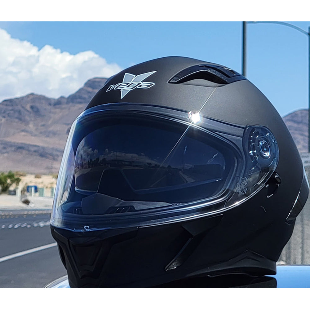 Casco Cerrado Vega Modelo Holeshot